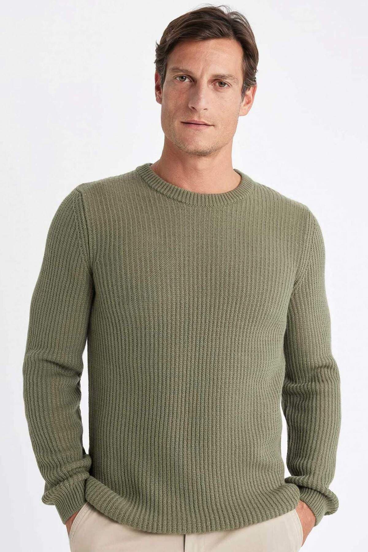 Strickpullover mit Rundhalsausschnitt und Struktur in Standardgröße E0811AXNS